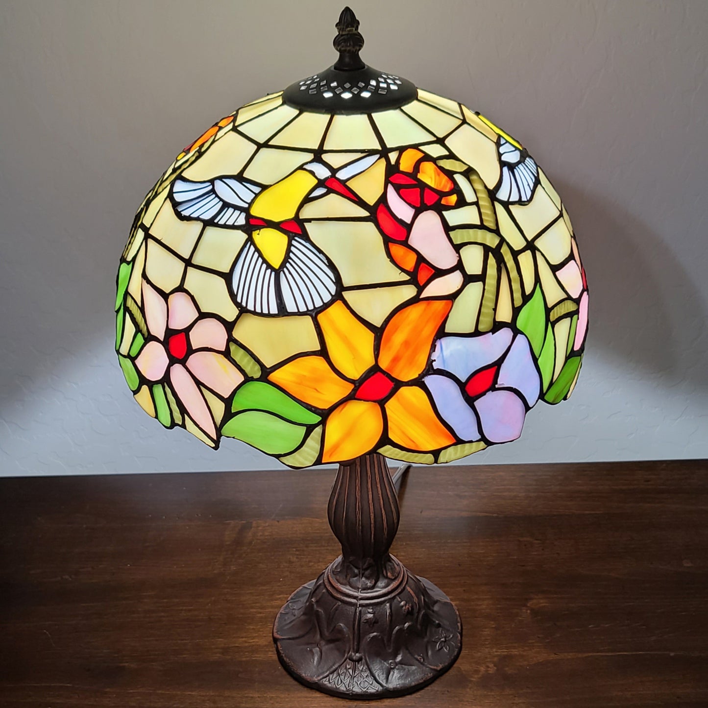 18" Tiffany Style Floral Table Lamp