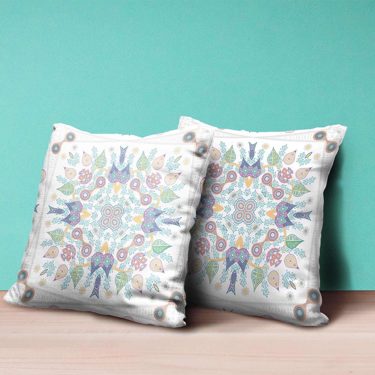 18" X 18" Green and White Broadcloth Paisley Zippered Pillow