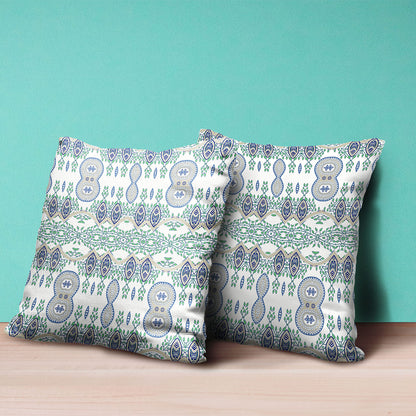 18" X 18" Blue and Off White Broadcloth Paisley Zippered Pillow