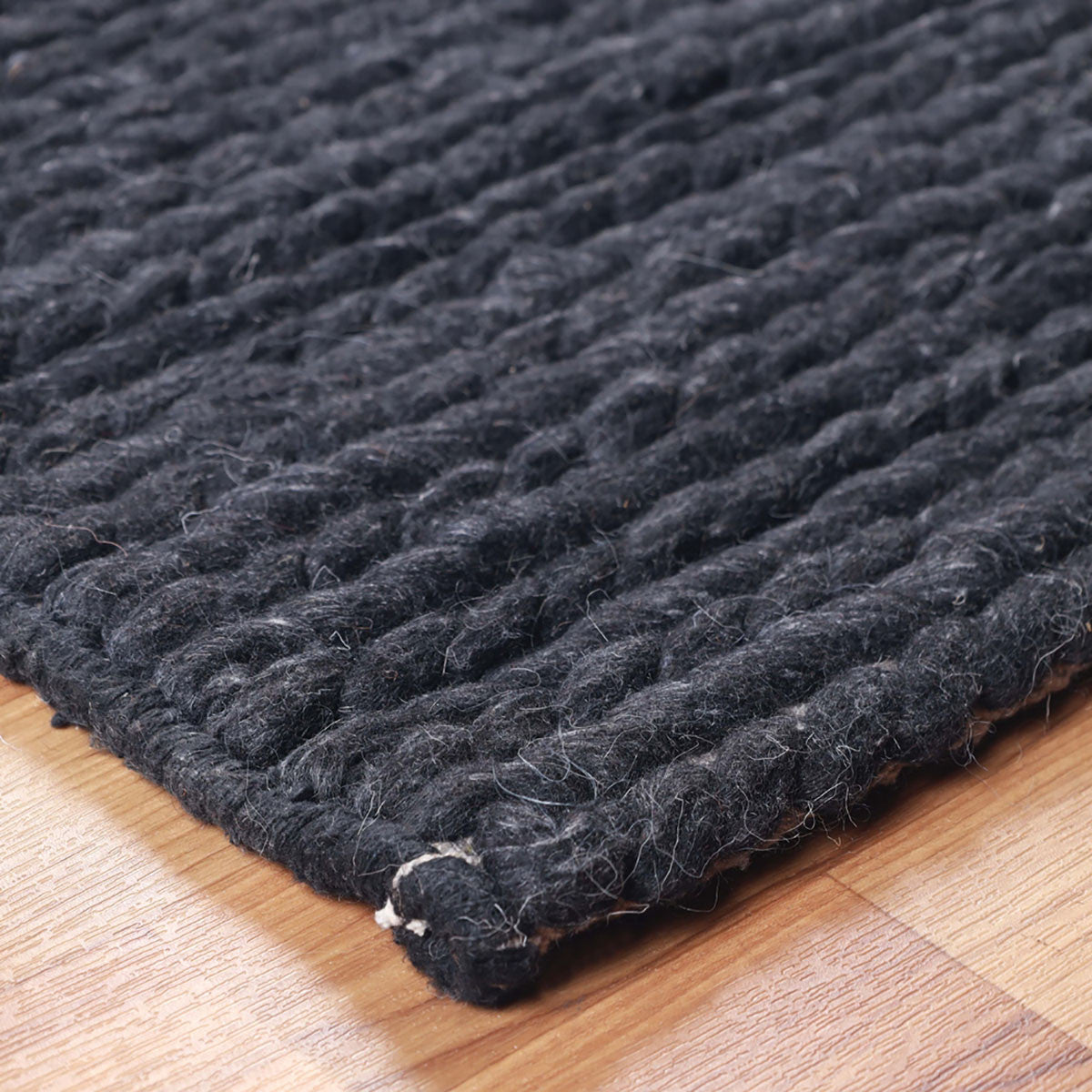 8' X 10' Black Wool Handmade Stain Resistant Area Rug