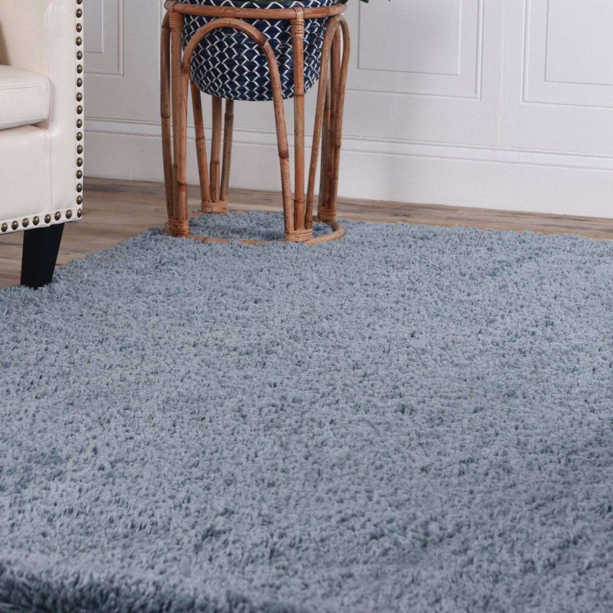 4' X 6' Blue Shag Stain Resistant Area Rug