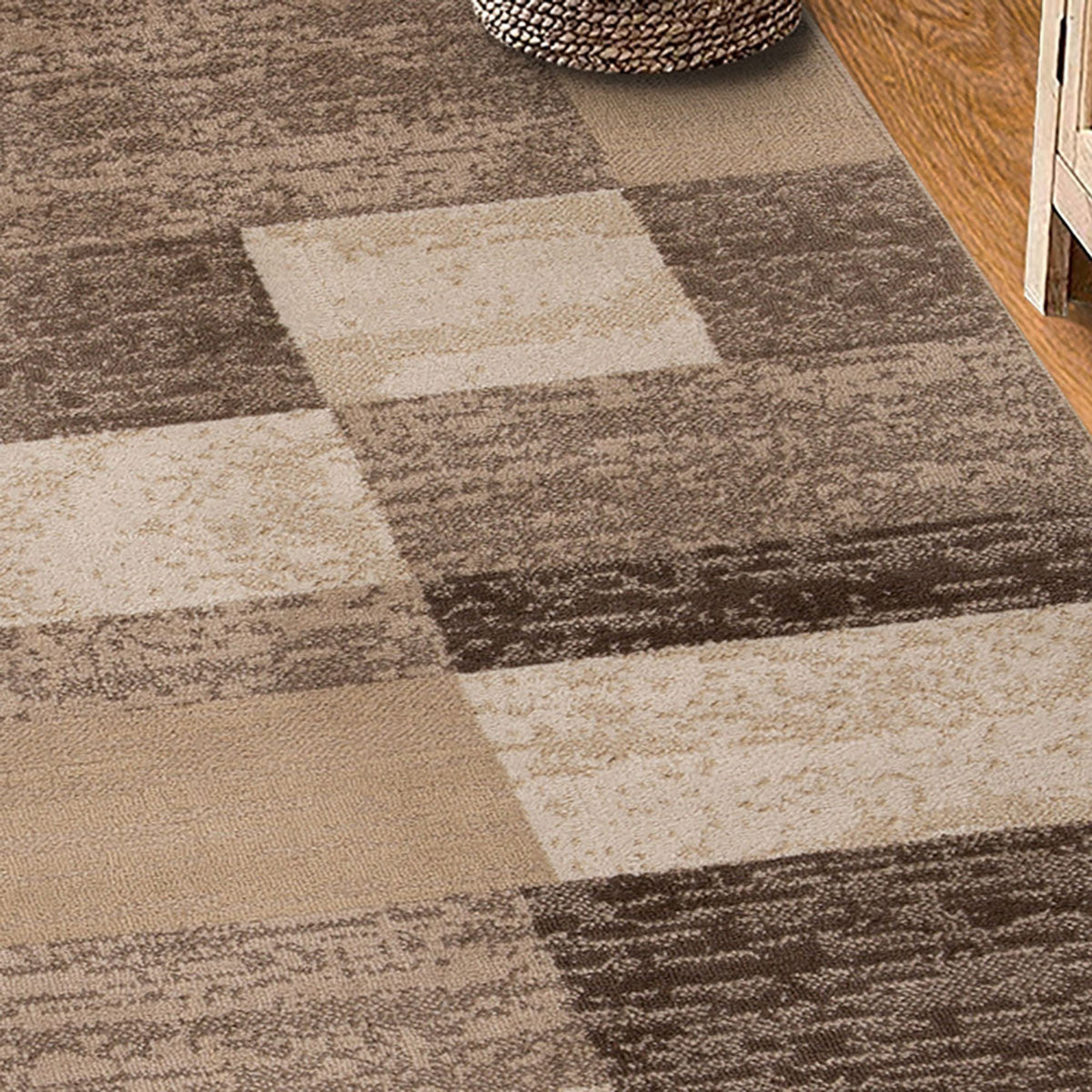 8' X 10' Beige Patchwork Power Loom Stain Resistant Area Rug