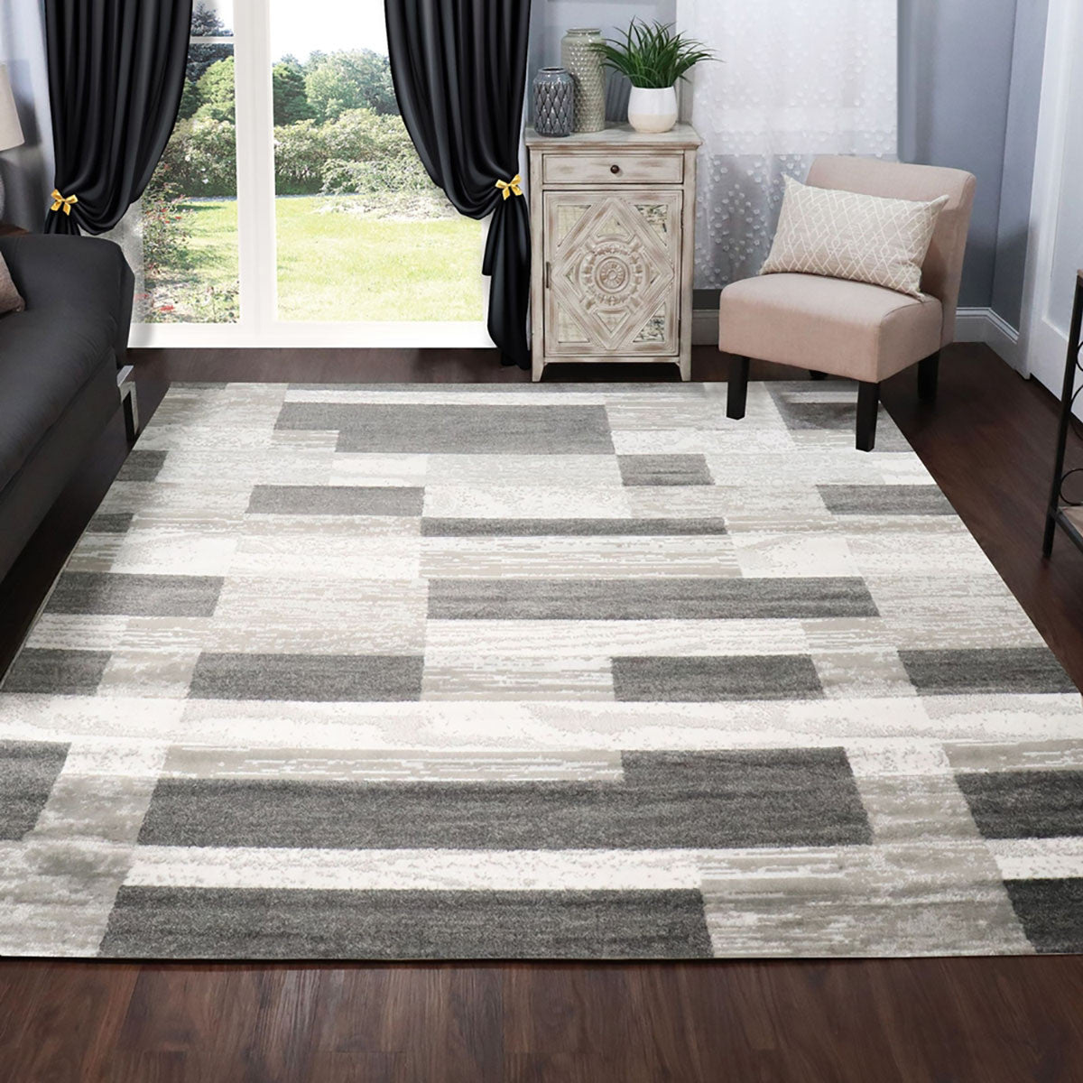 8' X 10' Charcoal Patchwork Power Loom Stain Resistant Area Rug
