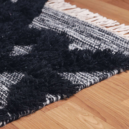 4' X 6' Black And Ivory Wool Geometric Flatweave Handmade Stain Resistant Area Rug With Fringe
