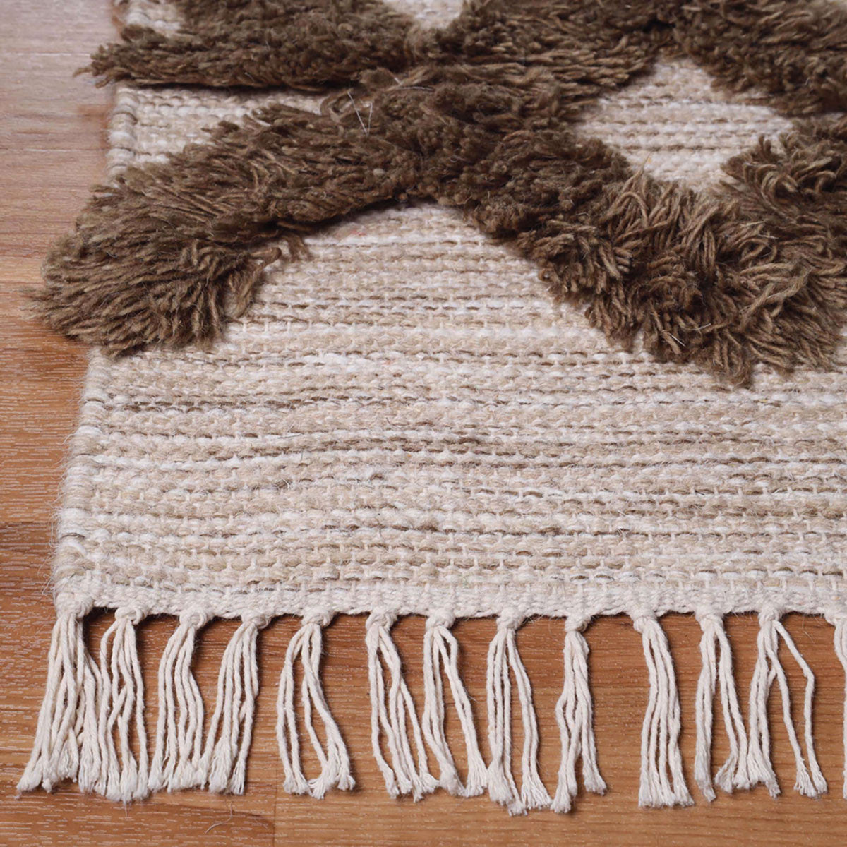 5' X 8' Sand And Taupe Wool Geometric Flatweave Handmade Stain Resistant Area Rug With Fringe