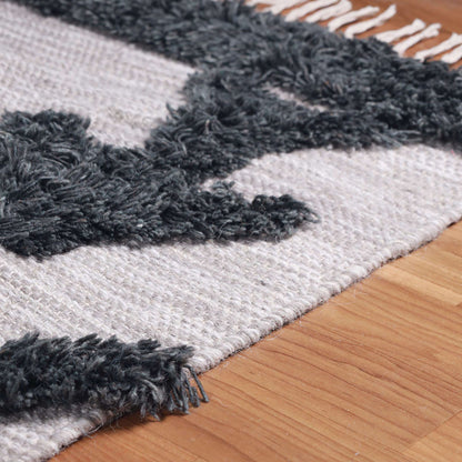 8' X 10' Ivory And Charcoal Wool Geometric Power Loom Stain Resistant Area Rug With Fringe