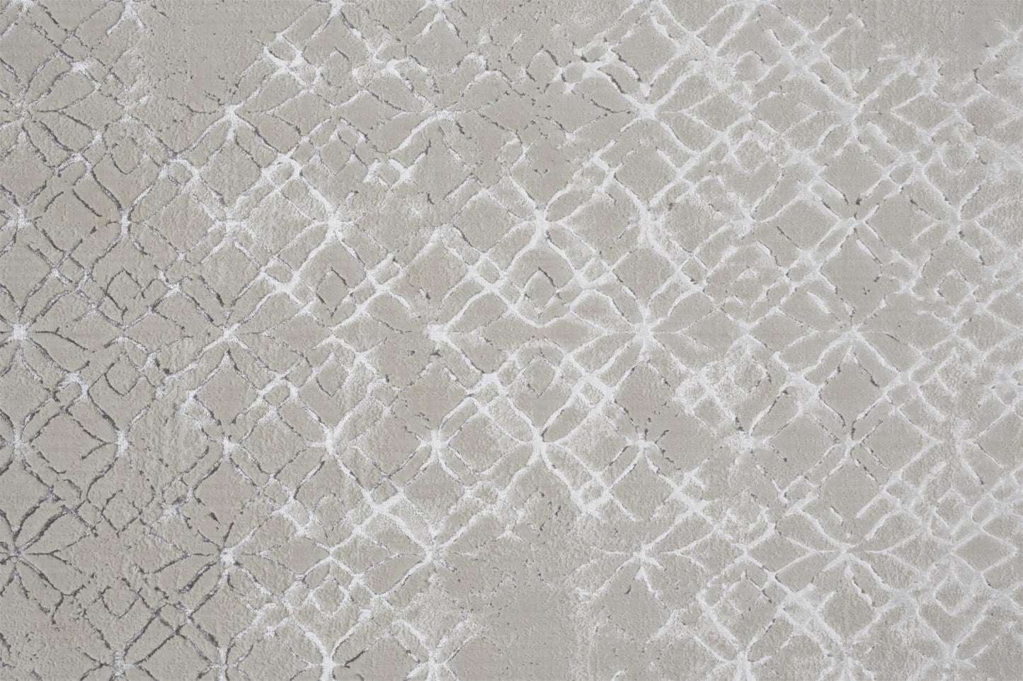 5' X 8' Silver Gray And White Abstract Stain Resistant Area Rug
