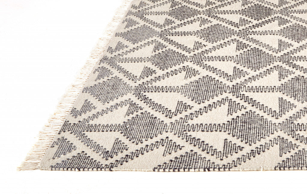 5' X 8' Black Ivory And Gray Wool Geometric Dhurrie Flatweave Handmade Area Rug With Fringe