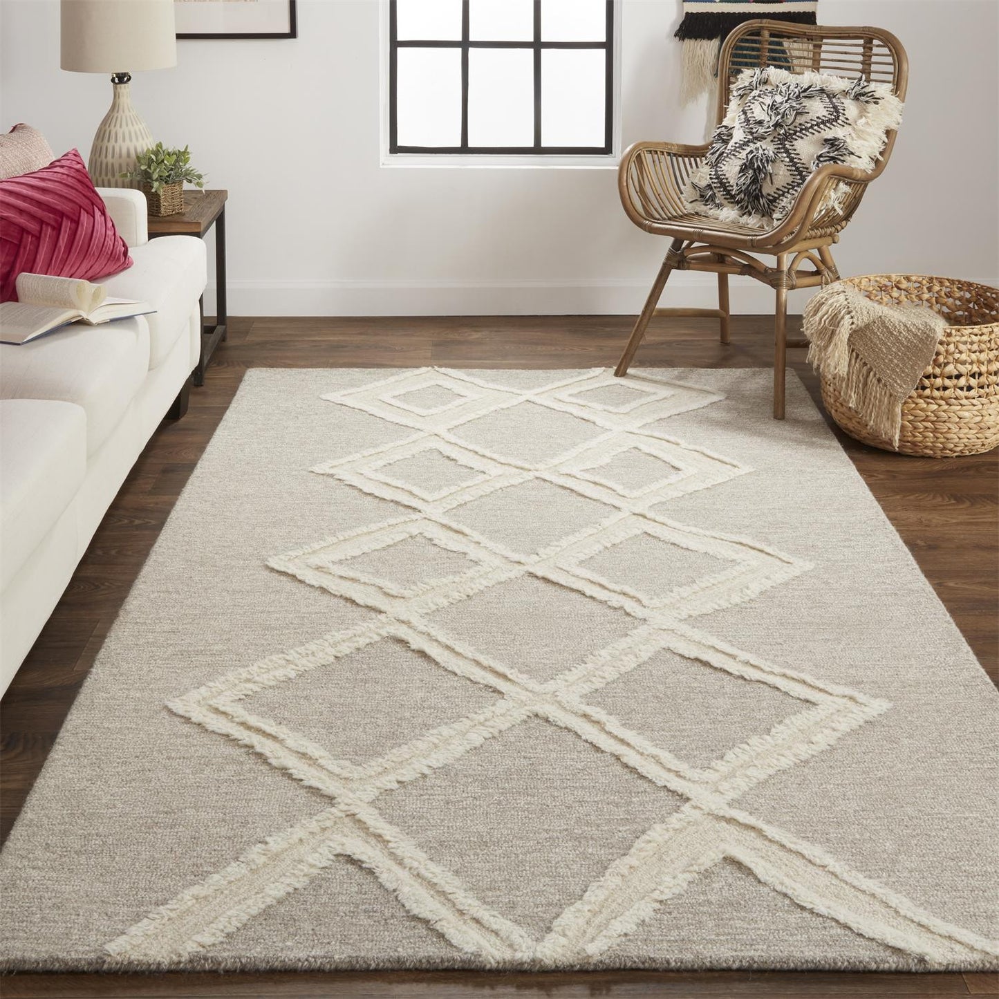 5' X 8' Gray And Ivory Wool Geometric Tufted Handmade Stain Resistant Area Rug