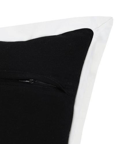 20" X 20" White And Black 100% Cotton Geometric Zippered Pillow