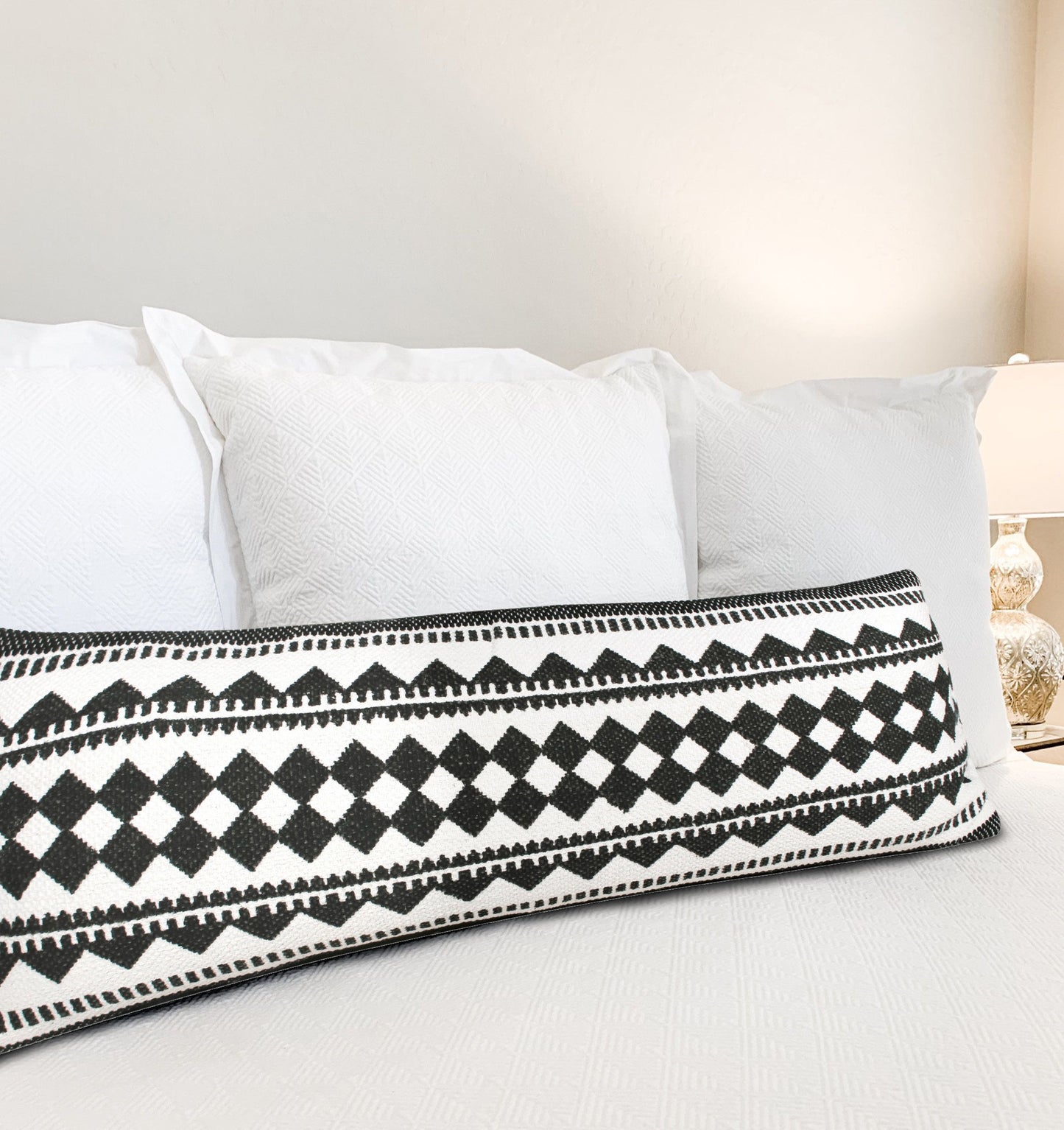 20" X 20" Black And White 100% Cotton Geometric Zippered Pillow